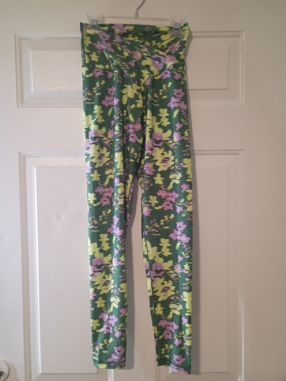aerie Green Floral Leggings with Purple and Yellow Accents